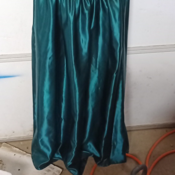 Formal emerald green dress size 15/16 - Picture 4 of 8
